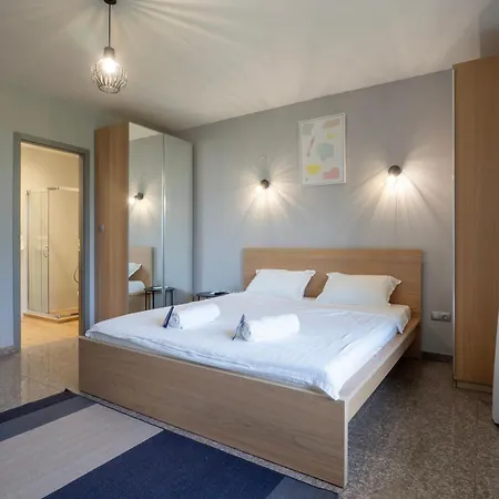 Апартаменты Vertigo2 Huge 2 Bedrooms Balcony Parking *