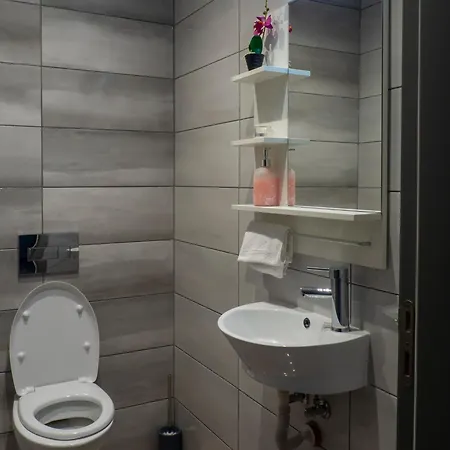 Vertigo2 Huge 2 Bedrooms Balcony Parking Апартаменты София